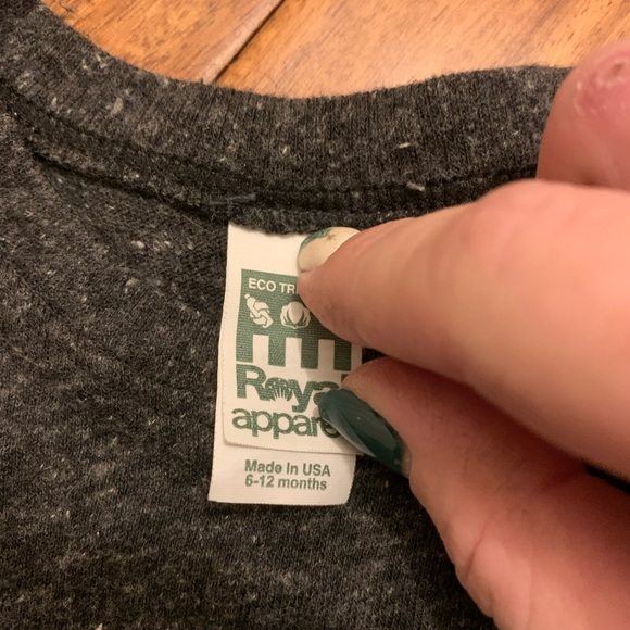 Man Cub - Loved by Hannah and Eli Baby Boy Shirt - Picture 3 of 3